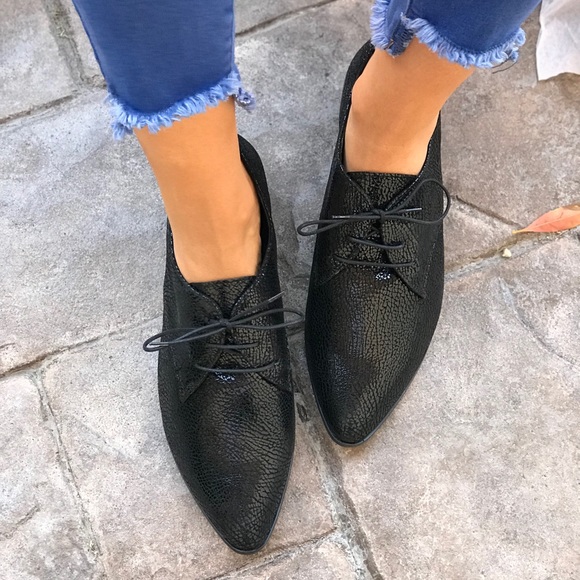 Distressed Genuine Leather Derby Lace Up Oxfords - Picture 4 of 8